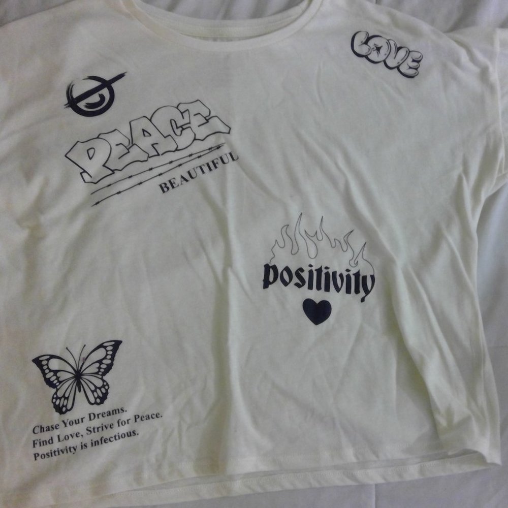 cute crop top shirt